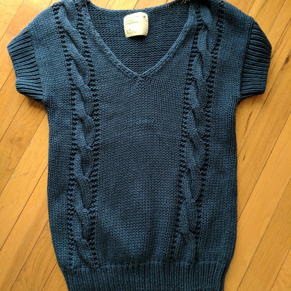 Knit short sleeve American Eagle sweater